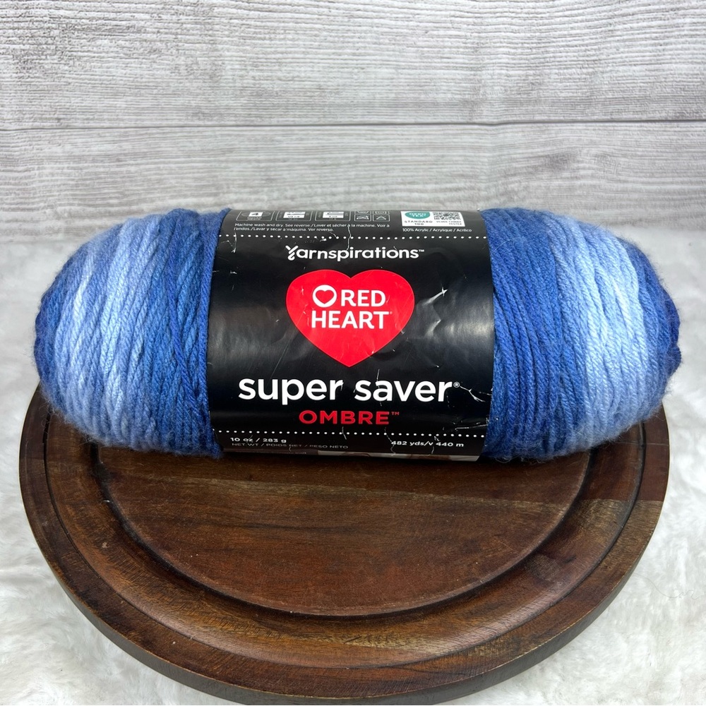 Red Heart Super Saver Ombre Medium Acrylic True Blue Yarn, 482 yd NEW